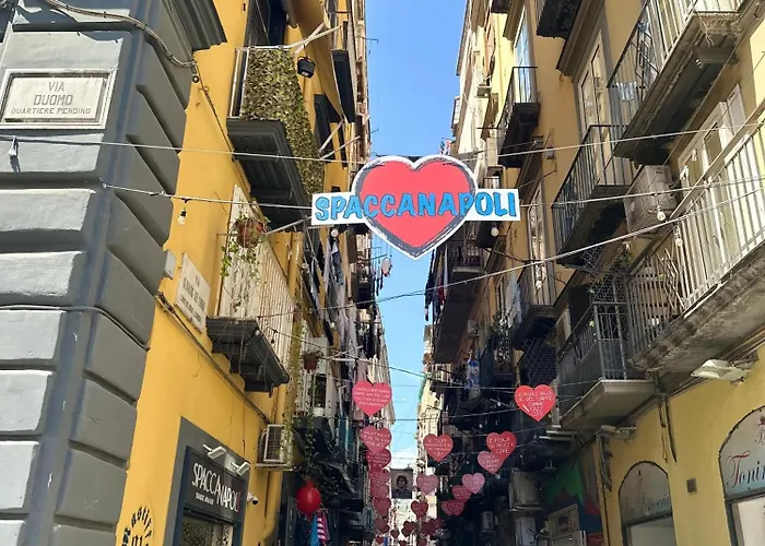 Tribunali-duomo House In Historical Center